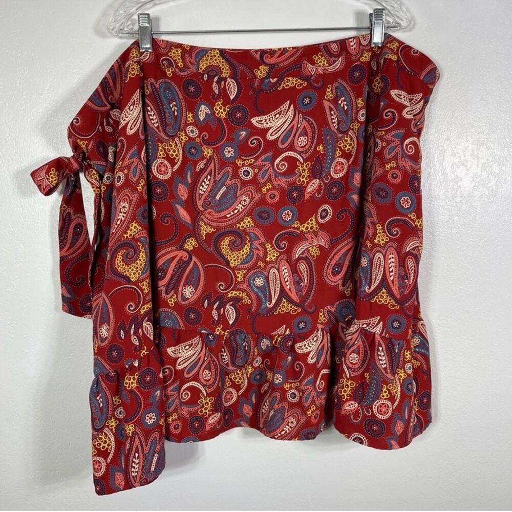 LOFT Plus, Paisley Wrap Mini Skirt. Size 26. In excellent condition! - Picture 7 of 8